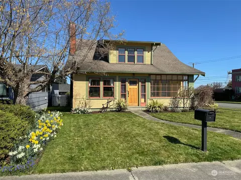 203 W 6th St, Port Angeles, WA 98362