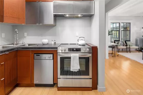 Kitchen - 409 16th Ave E #17, Seattle, WA 98112 photo 2 of 4