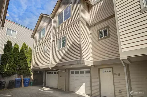 11710 Greenwood Ave N #B, Seattle, WA 98133