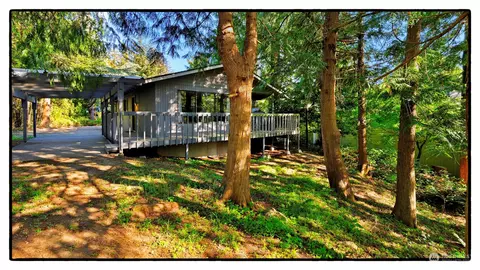 611 Wanapum Dr, La Conner, WA 98257