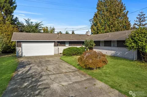 124 SW 312th Pl, Federal Way, WA 98023