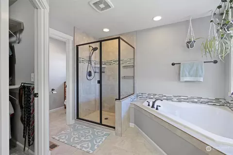 Bath - 3917 Phoenix Ln, Pasco, WA 99301 photo 4 of 5