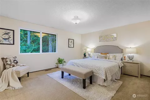 Bedroom - 10614 NE 146th St, Bothell, WA 98011 photo 2 of 3