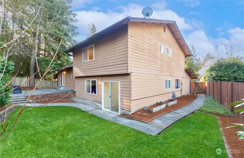 Exterior - 10614 NE 146th St, Bothell, WA 98011 photo 2 of 3