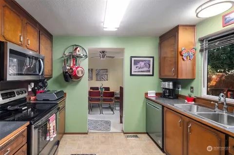 19221 10th Ave E, Spanaway, WA 98387 photo 14