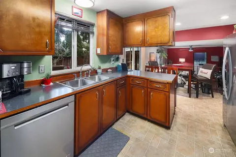 19221 10th Ave E, Spanaway, WA 98387 photo 11