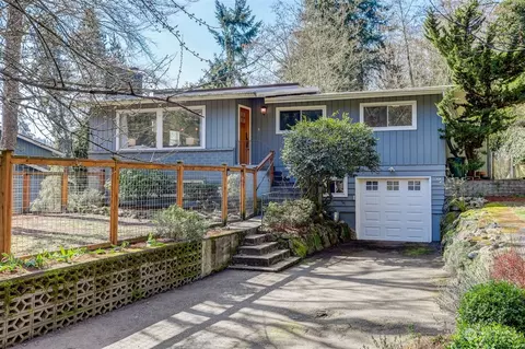 13639 17th Ave SW, Burien, WA 98166
