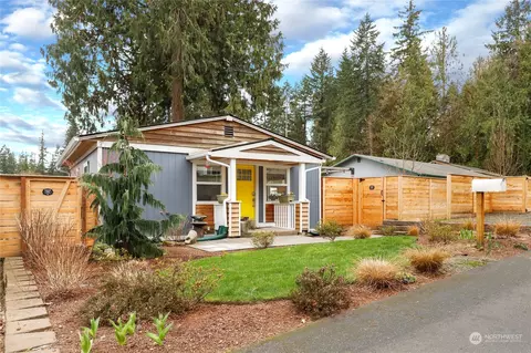 112 Shamrock Ln, Port Orchard, WA 98366