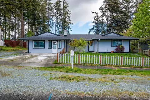 488 NW Dory Dr, Oak Harbor, WA 98277