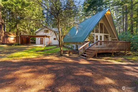 80 E Ballantrae Dr, Shelton, WA 98584