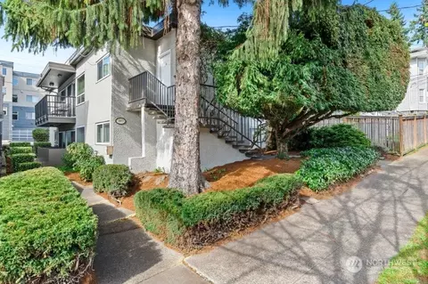 807 6th Ave N, Seattle, WA 98109