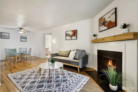 9474 Redmond-woodinville Rd NE #A203, Redmond, WA 98052