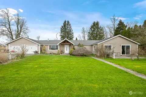 3694 Halverstick Rd, Sumas, WA 98295
