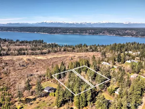 2 Nnn Cedar St, Belfair, WA 98528