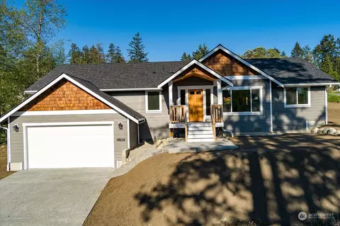 4829 Lawrence Ln, Freeland, WA 98249