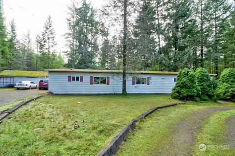 460 E Hyland Dr, Union, WA 98592