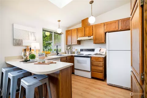Kitchen - 532 167th St SE, Bothell, WA 98012 photo 1 of 2