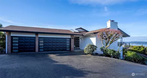 1233 S Sunset Dr, Tacoma, WA 98465