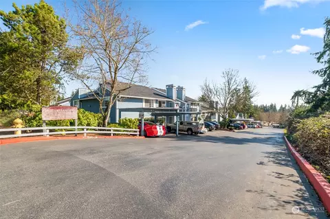 16817 Larch Way #A103, Lynnwood, WA 98037