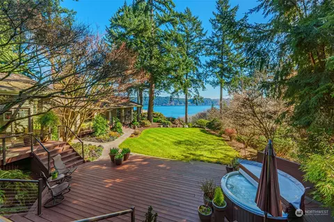 4315 Holly Ln NW, Gig Harbor, WA 98335