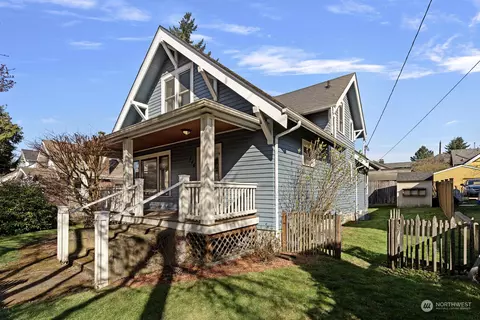 346 NW 80th St, Seattle, WA 98117