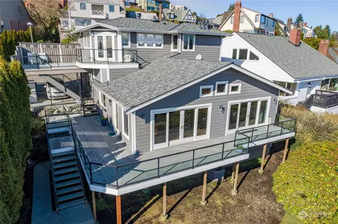 2433 36th Ave W, Seattle, WA 98199
