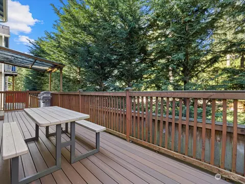 Exterior - 13414 11th Pl W, Everett, WA 98204 photo 4 of 5