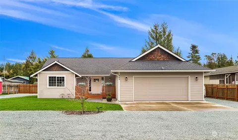965 Ebony Pl, Camano Island, WA 98282