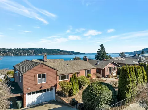 16150 41st Ave NE, Lake Forest Park, WA 98155