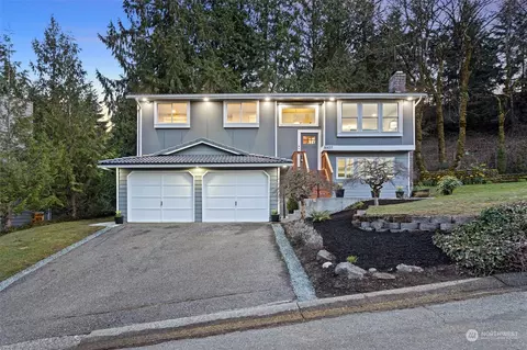 16627 SE 40th Pl, Bellevue, WA 98008