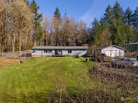 329 Melton Rd, Castle Rock, WA 98611