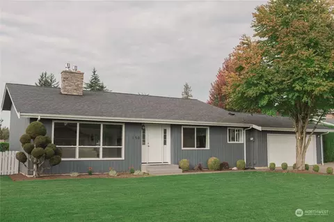 130 Park View Dr, Lynden, WA 98264