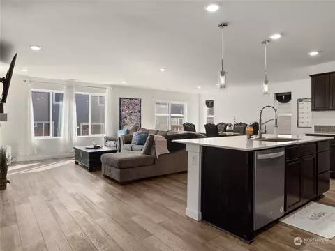 812 Vine Maple St SE, Lacey, WA 98503