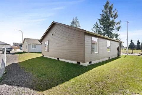 Exterior - 2005 Apple Rd, Winlock, WA 98596 photo 8 of 8