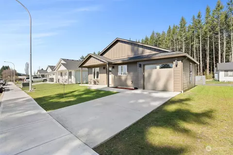 Exterior - 2005 Apple Rd, Winlock, WA 98596 photo 1 of 8