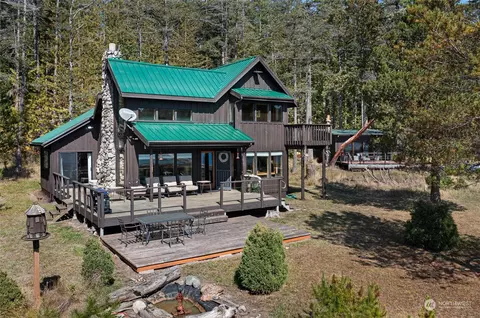 19 Smugglers Rowe, Henry Island, WA 98250