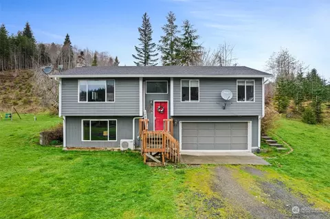 269 Elk Creek Rd, Raymond, WA 98577