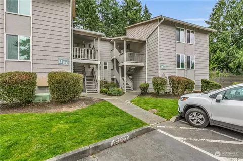 33020 17th Pl S #B208, Federal Way, WA 98003