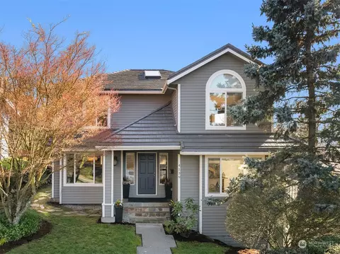 4139 SW Frontenac St, Seattle, WA 98136