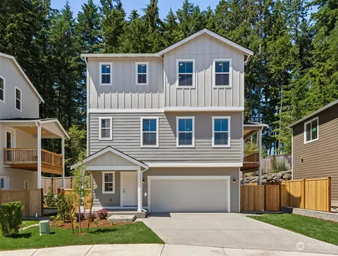 6468 Halyard Cir SE #104, Port Orchard, WA 98367