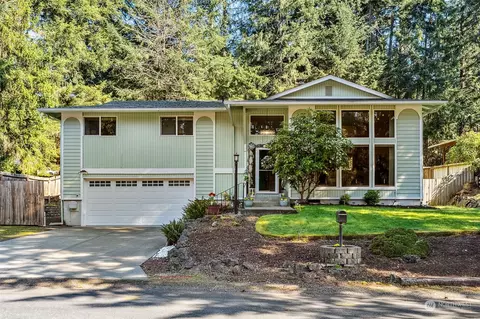 4703 89th Ave W, University Place, WA 98466