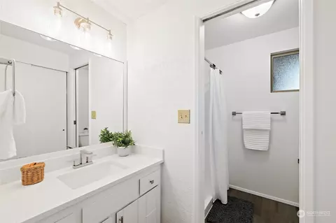 10642 NE 148th St, Bothell, WA 98011 photo 10