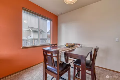 Dining - 284 E 29th St, Bremerton, WA 98310 photo 1 of 2