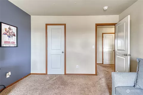 Bedroom - 284 E 29th St, Bremerton, WA 98310 photo 7 of 7