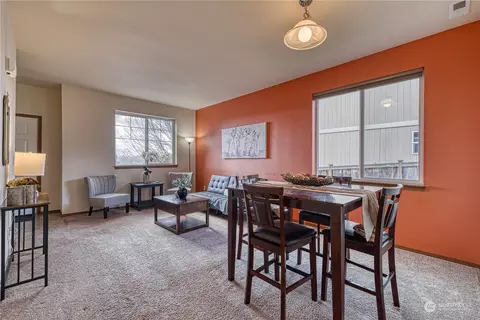 Dining - 284 E 29th St, Bremerton, WA 98310 photo 2 of 2