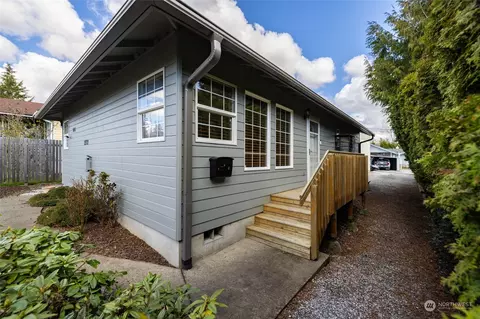 2712 Orleans St, Bellingham, WA 98226