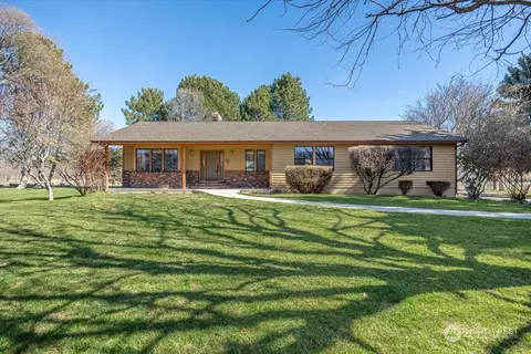 17873 NW Shady Acres Rd, Ephrata, WA 98823
