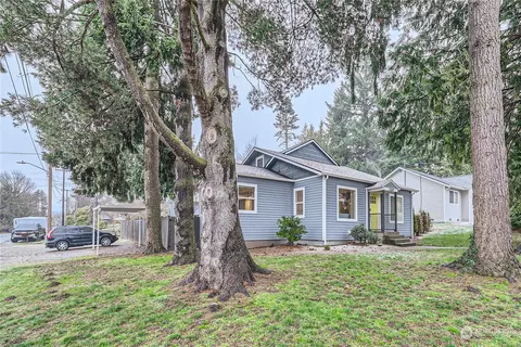 3504 NE 143rd St, Seattle, WA 98125