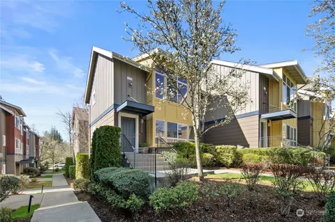 1735 25th Ave NE, Issaquah, WA 98029