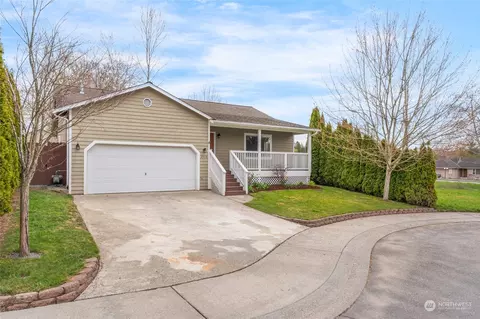 2510 Briarwood Cir, Mount Vernon, WA 98273